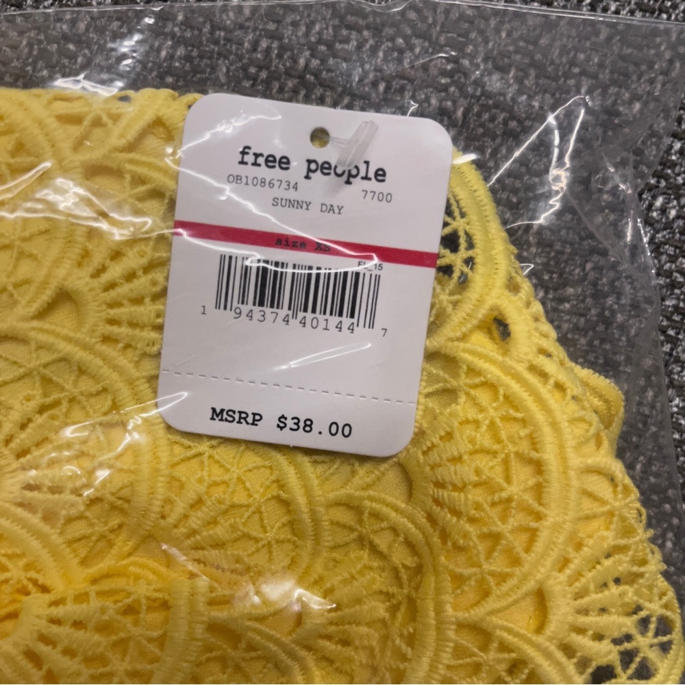 💛Free People💛 Sunny Day - Embroidered Lace Bralette Yellow - Picture 4 of 5